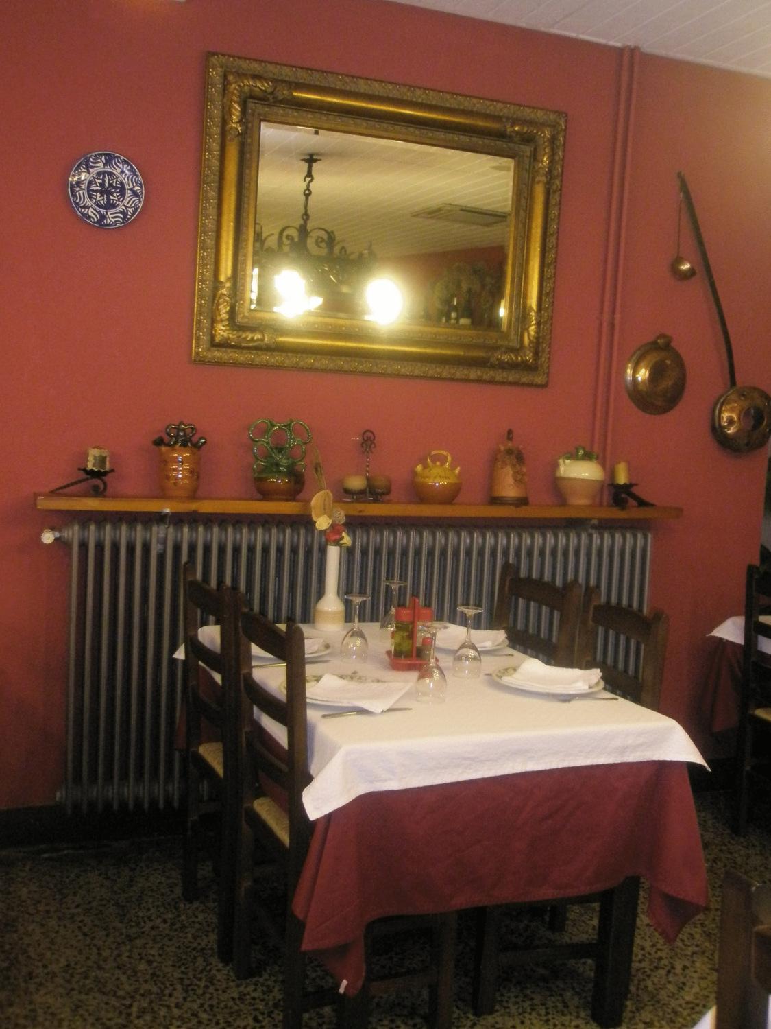 Hostal Vall D'Aneu By Arcas & Sambola เอสเตร์รี ดาเนว ภายนอก รูปภาพ